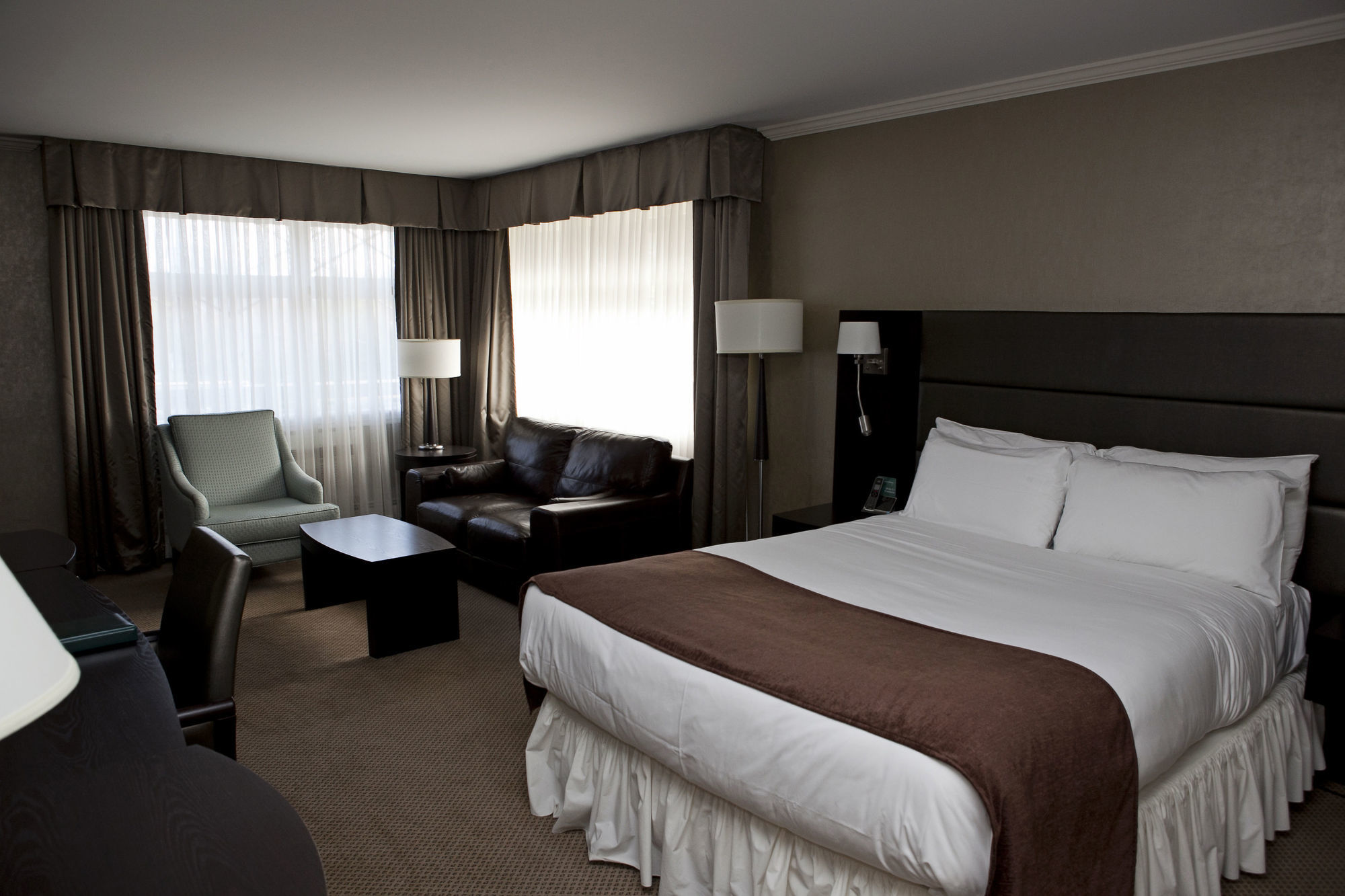 The Hotel On Pownal Charlottetown Exterior photo